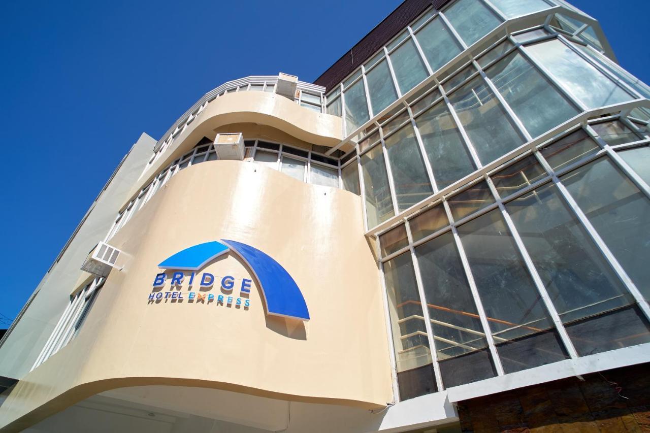 Bridge Hotel Express Cagayan de Oro Kültér fotó